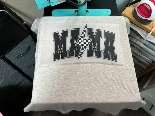 MAMA (black print - T-Shirt)